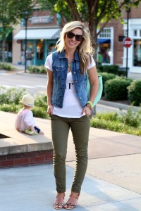 Love these olive skinnies paired with a graphic tee and a denim vest